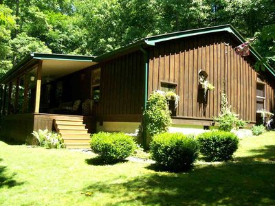 1484 Buffalo Creek Rd, Huntington, WV, 25704