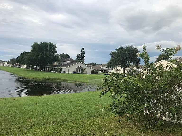 710 Lake Biscayne Way — Photo 12
