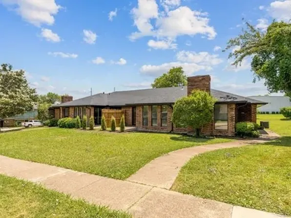 306 Bardfield Ave, Garland, TX 75041