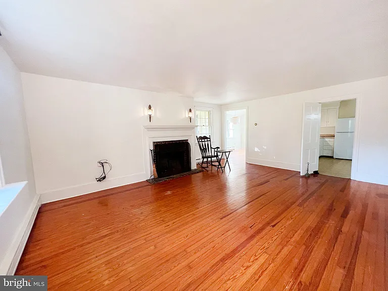 51 Elfman Dr — Photo 11