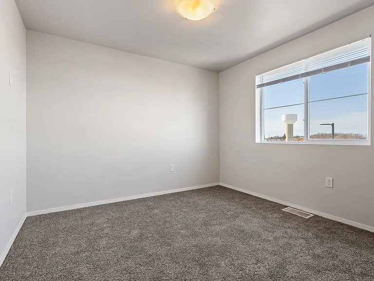 Sawyer Pointe — Photo 37