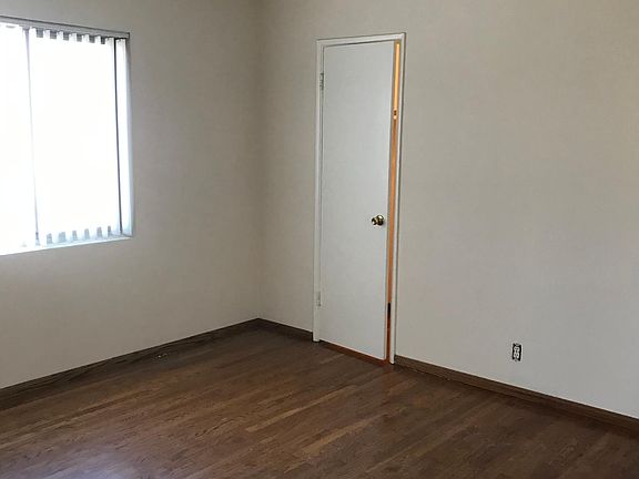 5th image of 4500 E 7th St APT 3