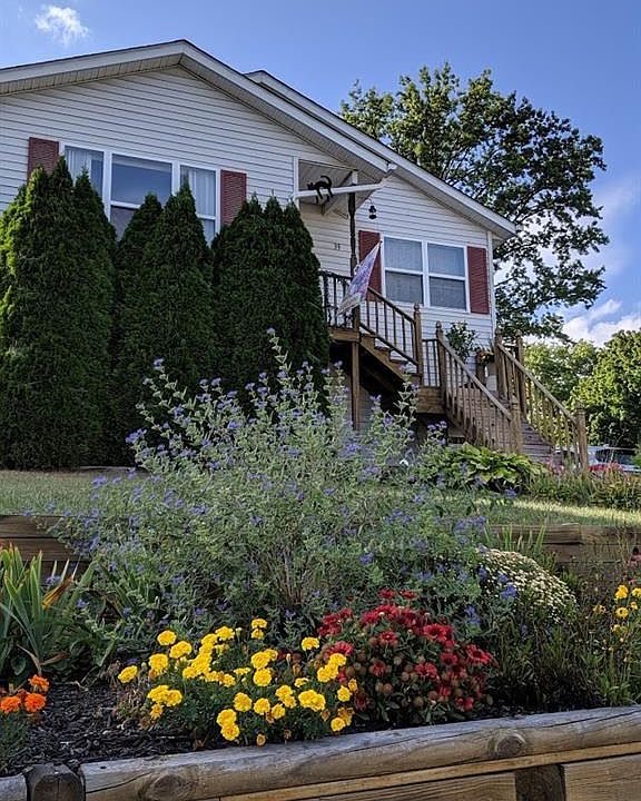 1st image of 39 Gardner Ave