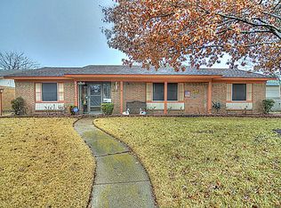 2112 Aloha Dr, Mesquite, TX 75150