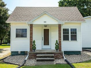 313 Oak St, Sumner, IA 50674