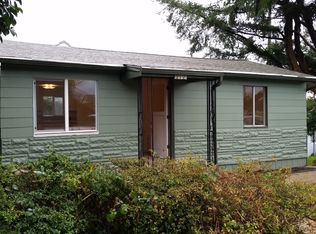 212 D St, Coos Bay, OR 97420