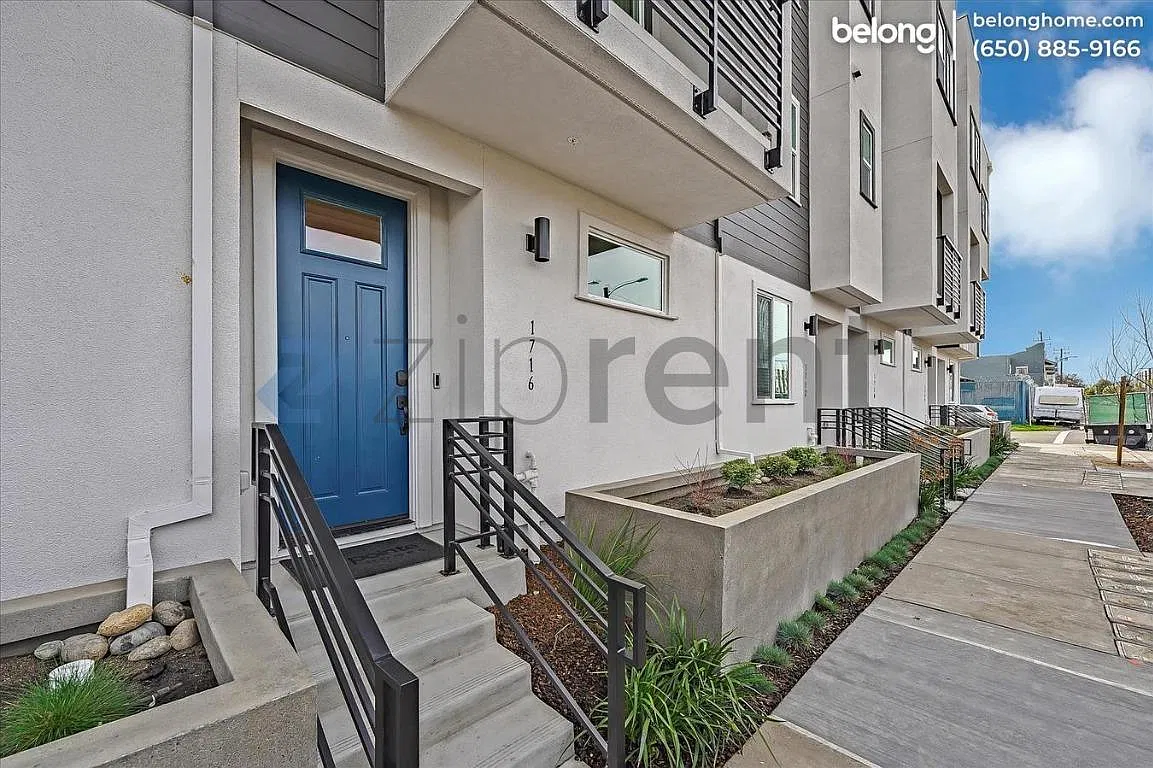 3 bed, 1584 sqft, $4,300 — Photo 1