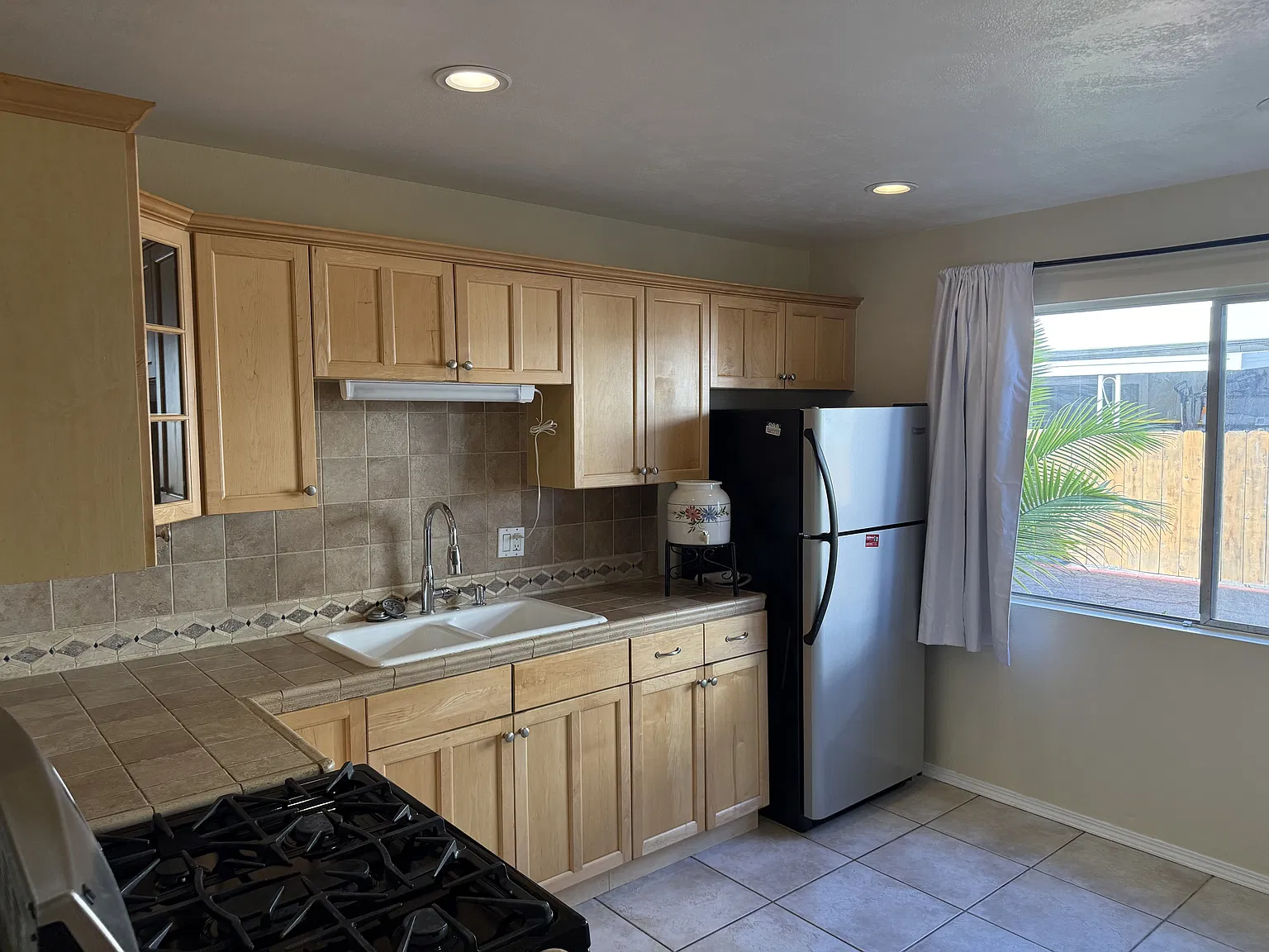 162 Glover Ave — Photo 4