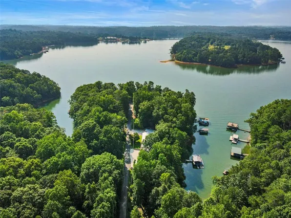 3260 Lake Dr, Gainesville, GA 30506