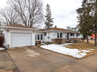 717 Appleton Rd, Menasha, WI 54952