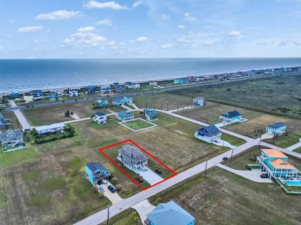 18809 Warrior Rd, Galveston, TX 77554