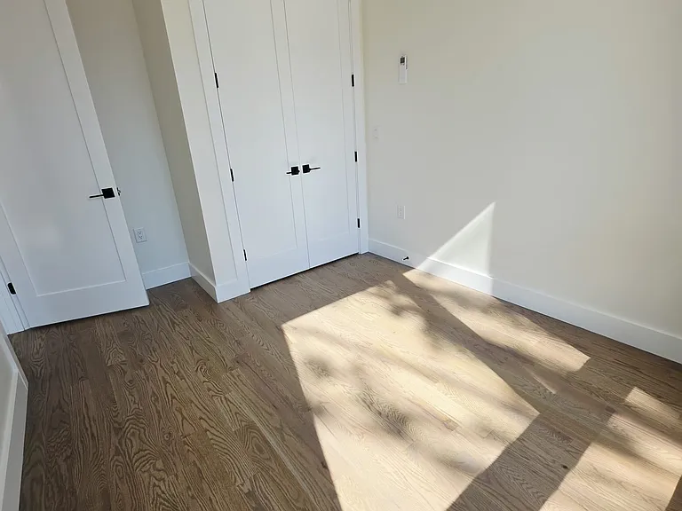 40 Lembeck Ave #12 — Photo 8
