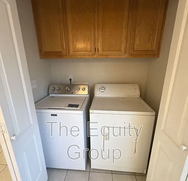 2544 W Lark Ave — Photo 4