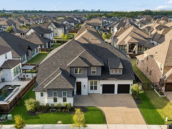 3rd image of 1903 Green Jasper Pl