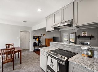 8401 Springbrook Ct, North Richland Hills, TX 76182