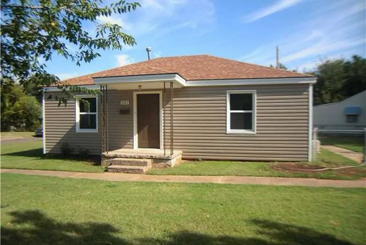 3 bed, 1406 sqft, $1,400 — Photo 1