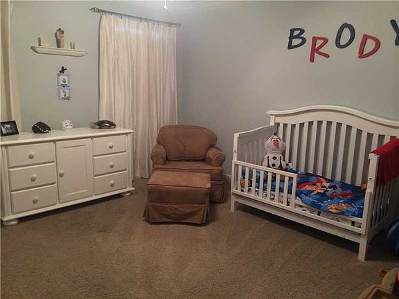 2nd image of 5313 Cocos Plumosas Dr