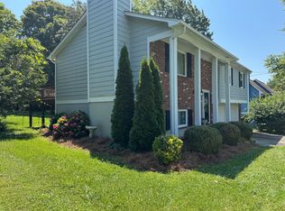 2121 Bishops Bridge Rd, Knoxville, TN 37922