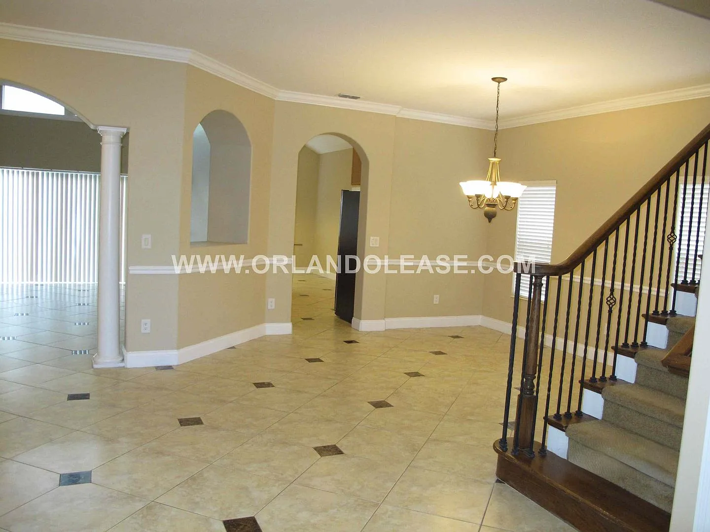 Spacious 4 Bed / 3.5 Bath Home in Gated Toscana — Photo 4