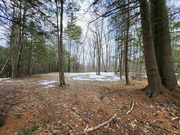 3rd image of 890 Washburn Road