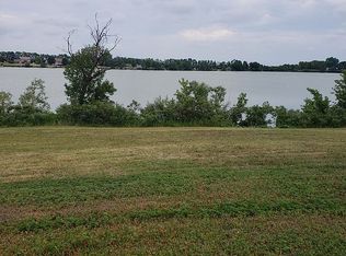 580 Lake St W, Avoca, MN 56114