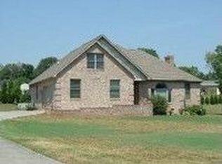 121 Latonia Dr, Seymour, TN 37865