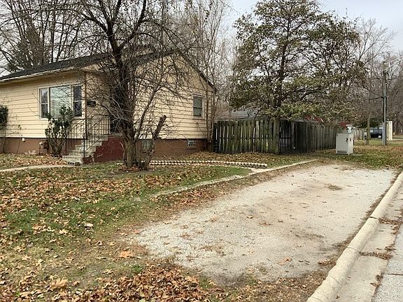 2nd image of 1133 156th Pl