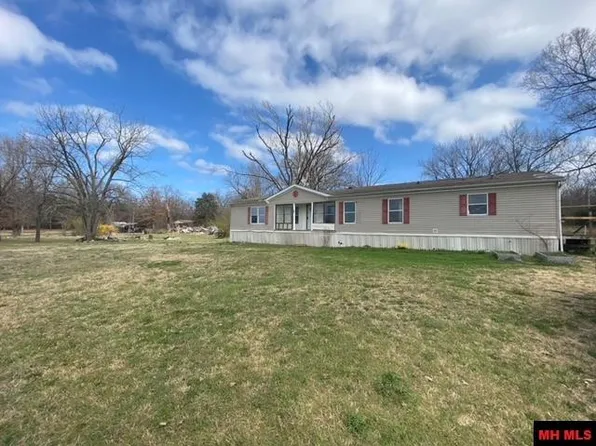 683 County Road 712, Gassville, AR 72635