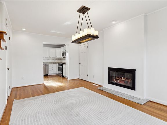 3rd image of 714 Goldsboro Ave