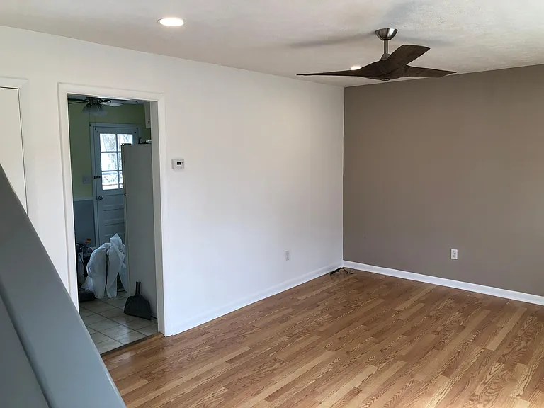1228 Holmes Ave — Photo 3