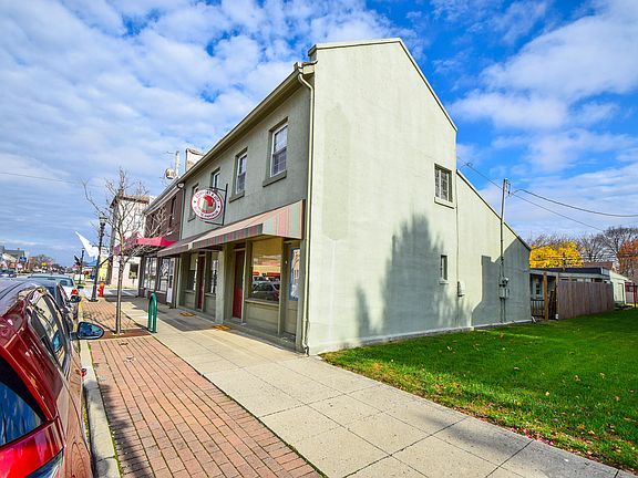 5th image of 104 S Main St