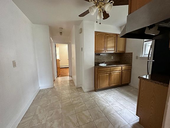 4th image of 1018 Swinton Ave Floor 1