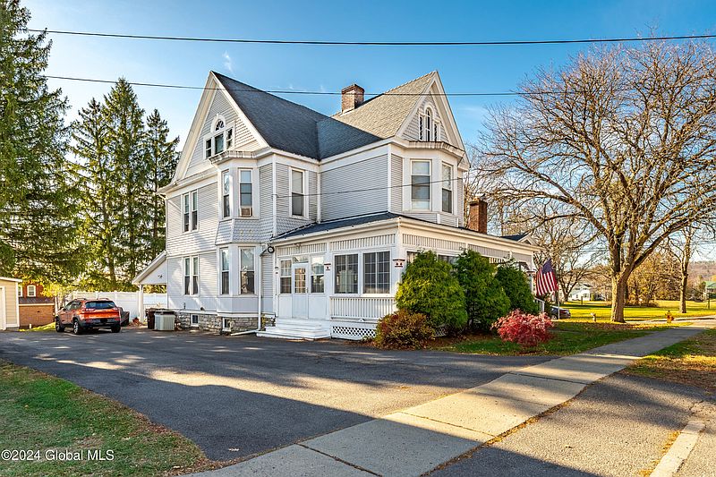 2nd image of 75 Westerlo Street