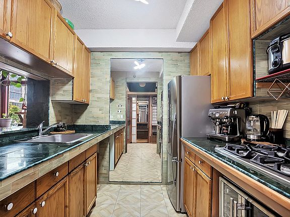 5th image of 474 48th Ave APT 2M