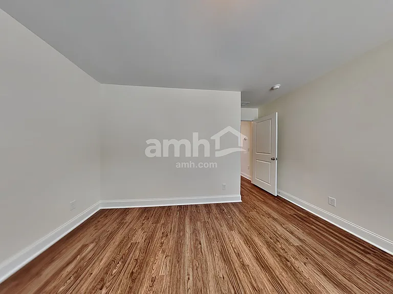 409 Ronter Ct — Photo 16