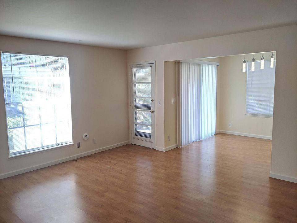 1st image of 995 Ponderosa Ave APT B