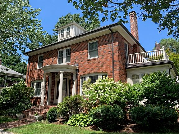 2nd image of 108 Crowninshield Rd