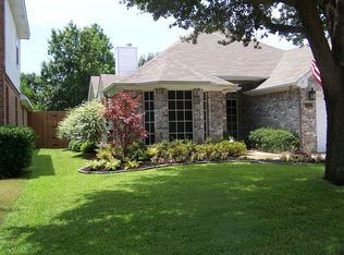 1815 Hunters Ridge Dr, Grapevine, TX 76051