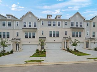 3194 Eastham Run Dr, Dacula, GA 30019