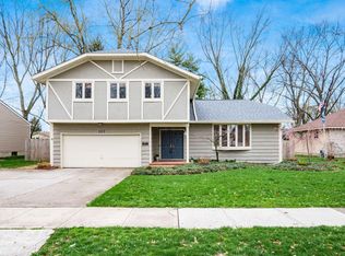 127 E Schrock Rd, Westerville, OH 43081