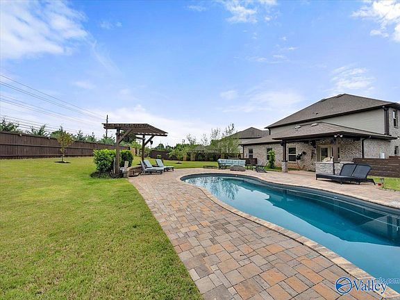 3rd image of 101 Cupolo Cir