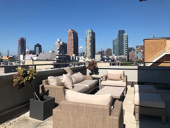 5th image of 10-55 47th Ave #6PHB