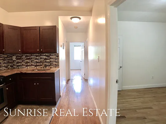 Rented by Sunrise Real Estate | media 79