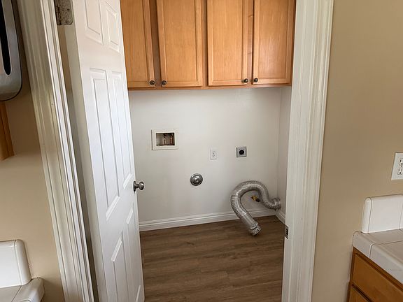 5th image of 12822 Beechfield Dr