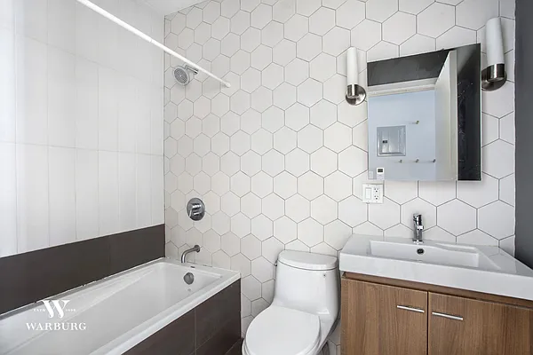 Sold by Warburg | media 14