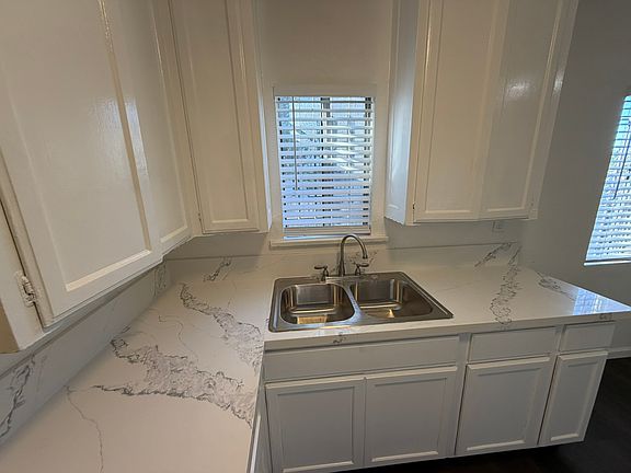 5th image of 1333 N Bonnie Beach Pl