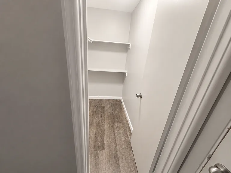 Courtview Square Apartments — Photo 3