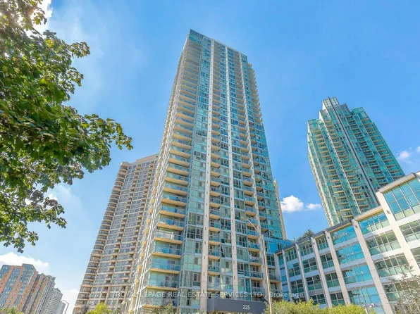 225 Webb Dr #1008, Mississauga, ON L5B 4P2