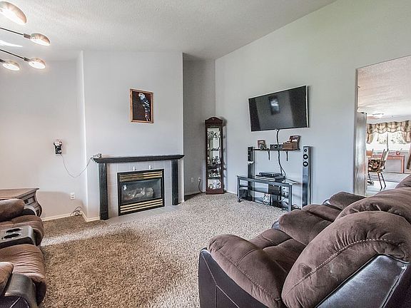 5th image of 16500 NE 79th St