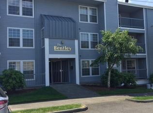 609 S 222nd St APT 305, Des Moines, WA 98198